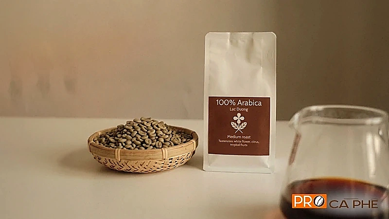 Hạt nhân xanh và thành phẩm của cà phê Arabica thường có giá cao hơn so với Robusta